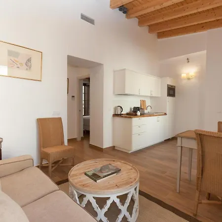 דירה Patios De La Riva חרז