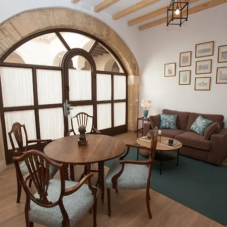 Patios De La Riva 아파트