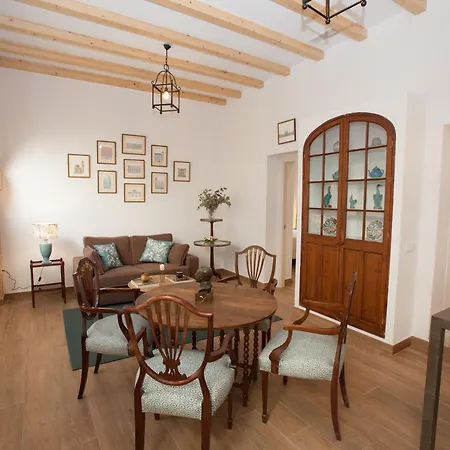 Patios De La Riva